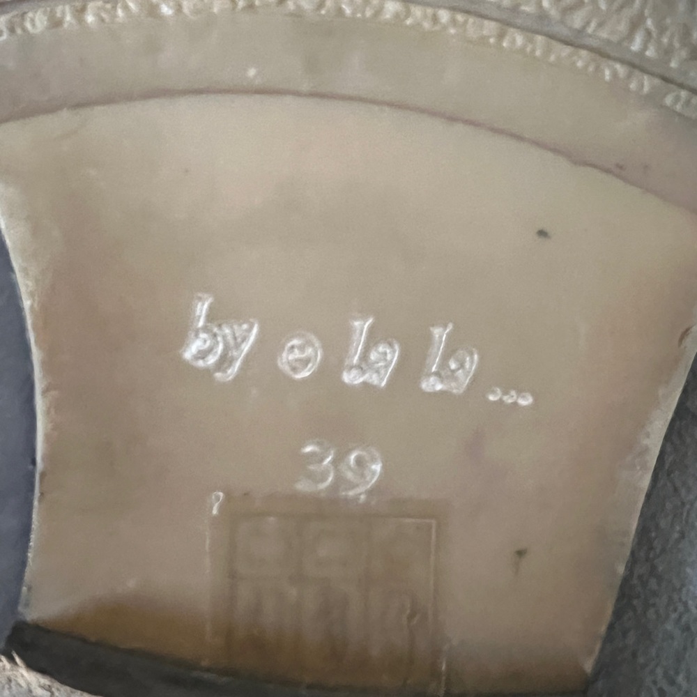 European all suede leather wedge booties by o la la - Picture 7 of 8